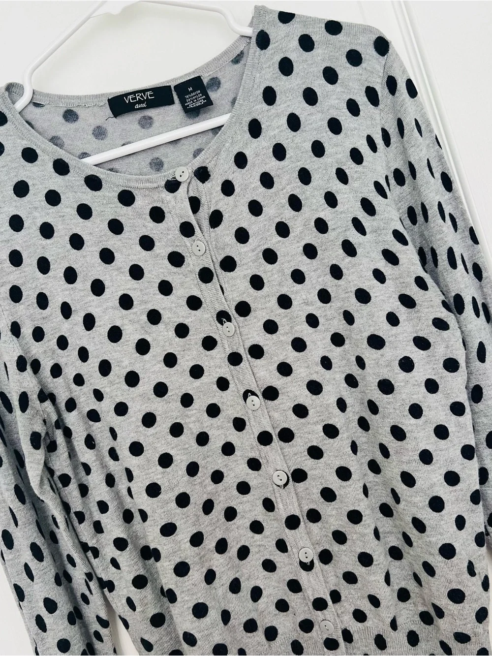 ✨ Verve Ami Light Gray Polka Dot Knit Top M Pinup Fun & Flirty Retro Vibes